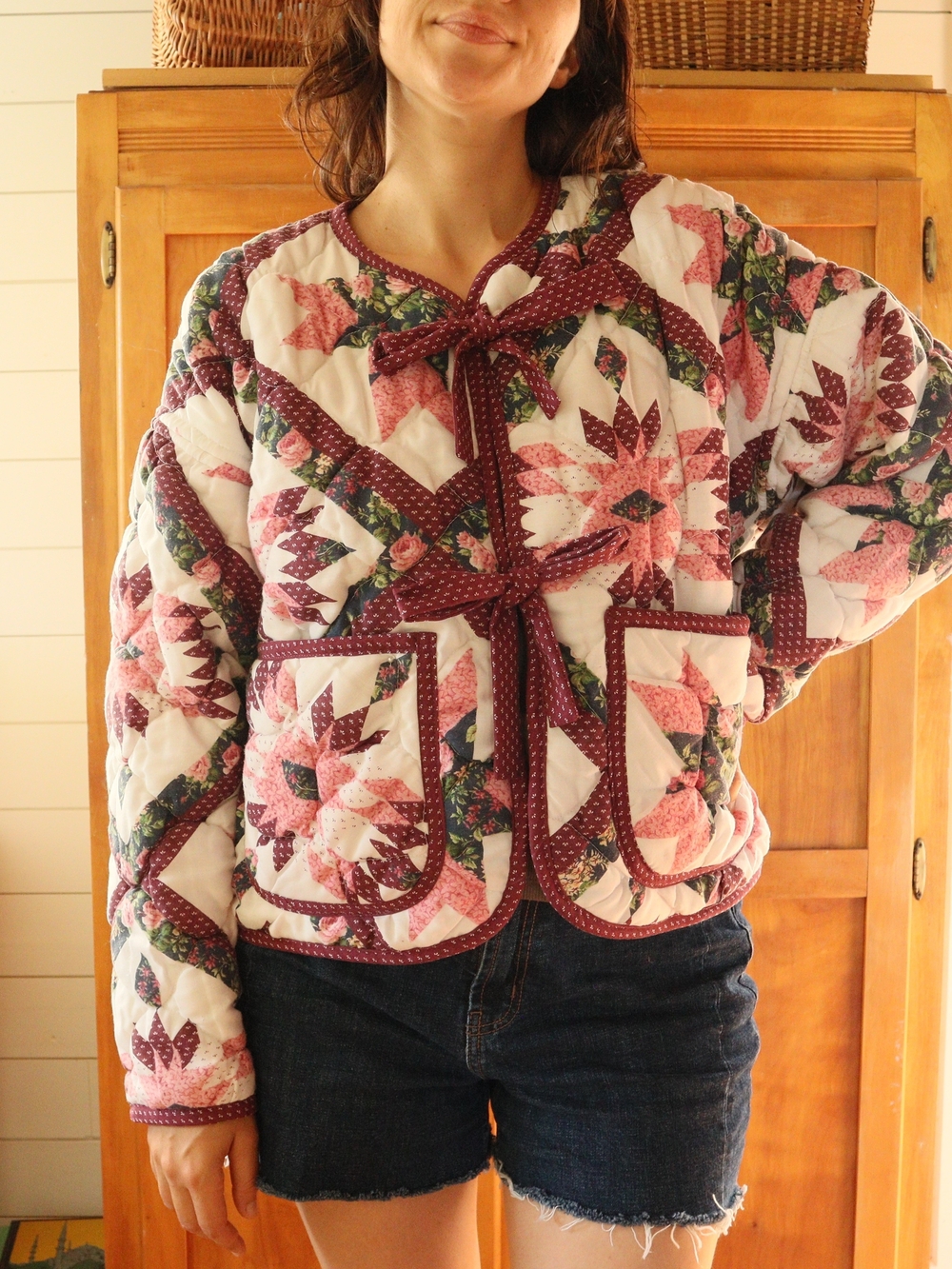 Upcycled Blanket Jacket Floral Quilt Faux Patchwork With Bows Burgundy L • XL